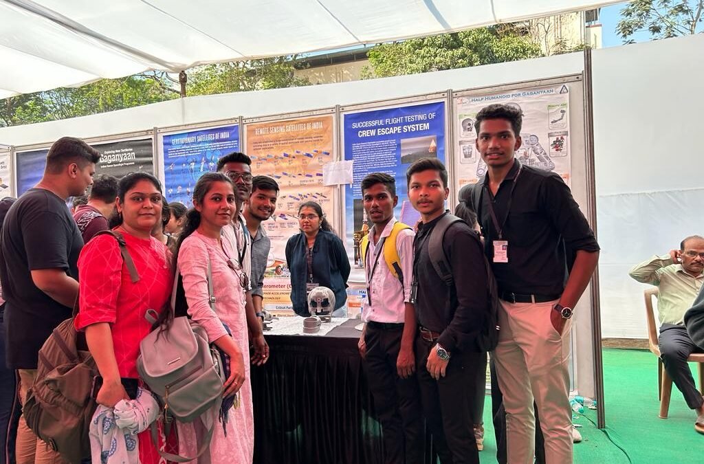 Visit to VJTI – ISRO Space Exhibition